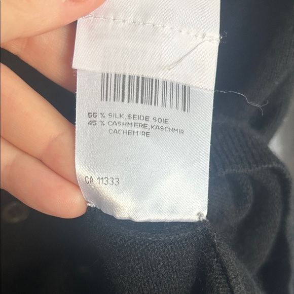 Marc Cain Black Cardigan Sweater / Cashmere and Silk blend - Picture 4 of 7